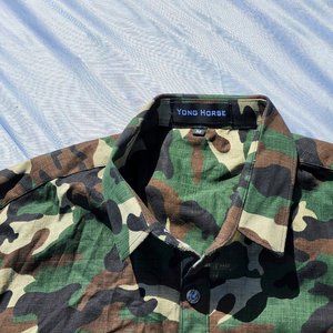 Yong Horse Button Camo Long-sleeved Shirt